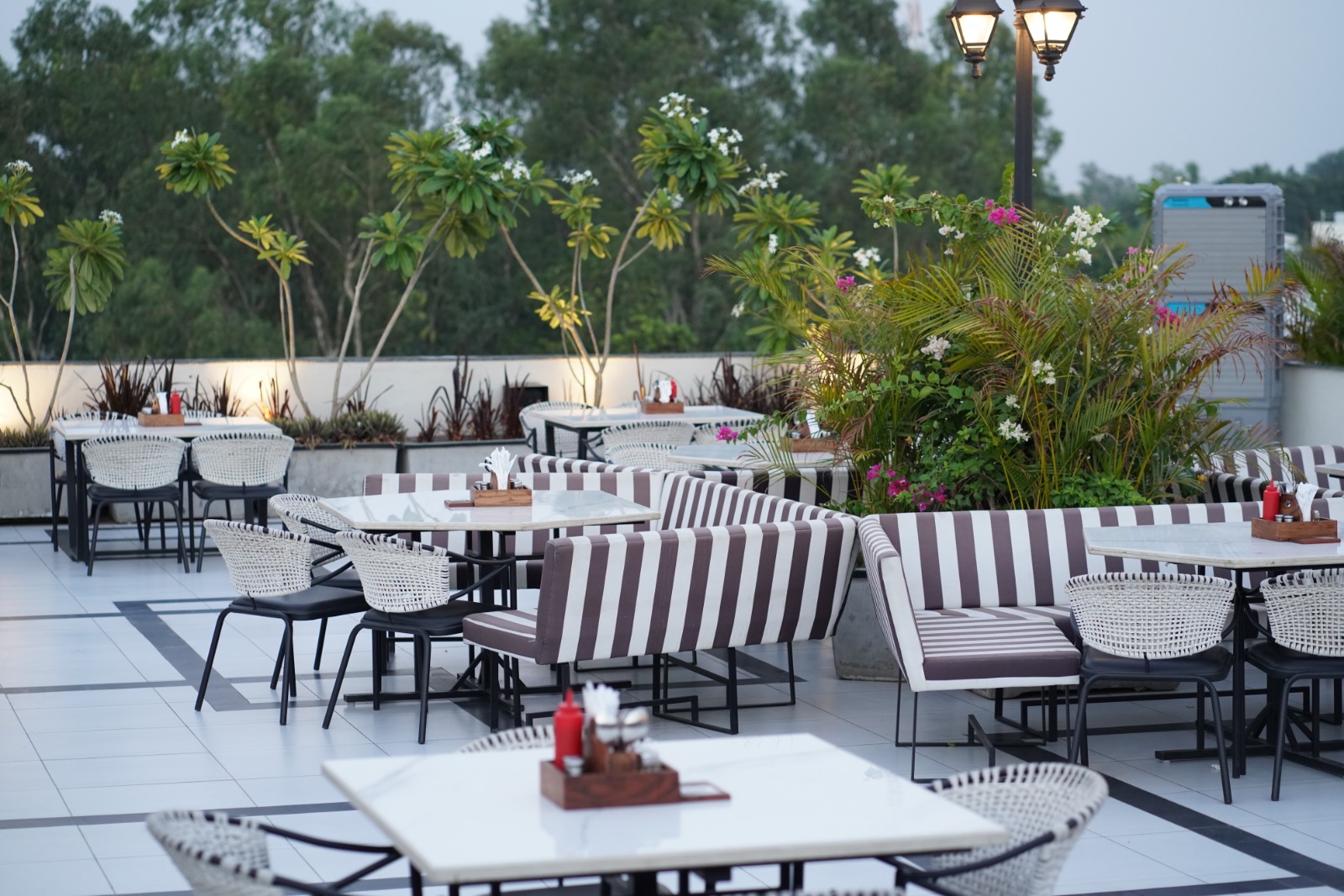 The House of Makeba (Anand)